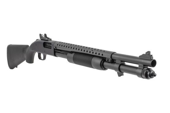 Mossberg 590 Persuader shotgun features a heat shield